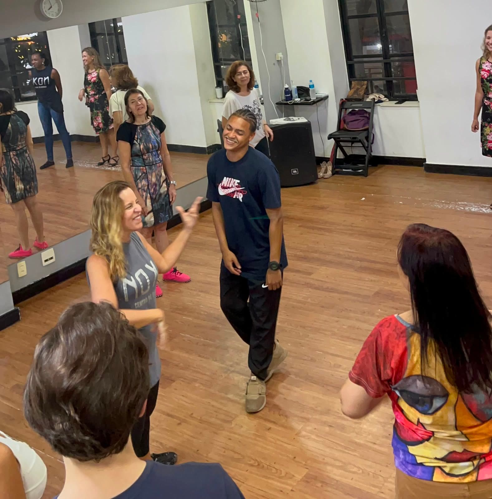 Aula de bachata em Copacabana na NOXI