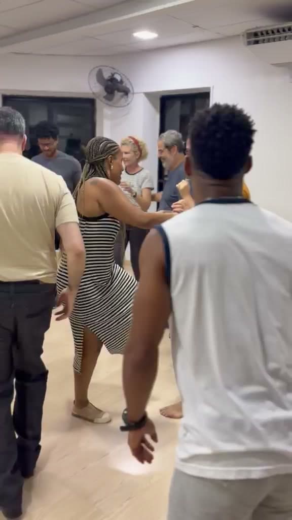 Aula de salsa em Copacabana na NOXI